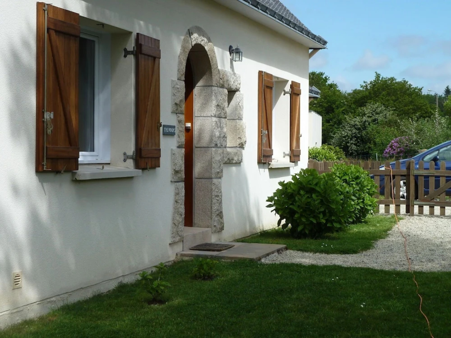 Classic Holiday Home in Riec-sur-bélon With Private Garden