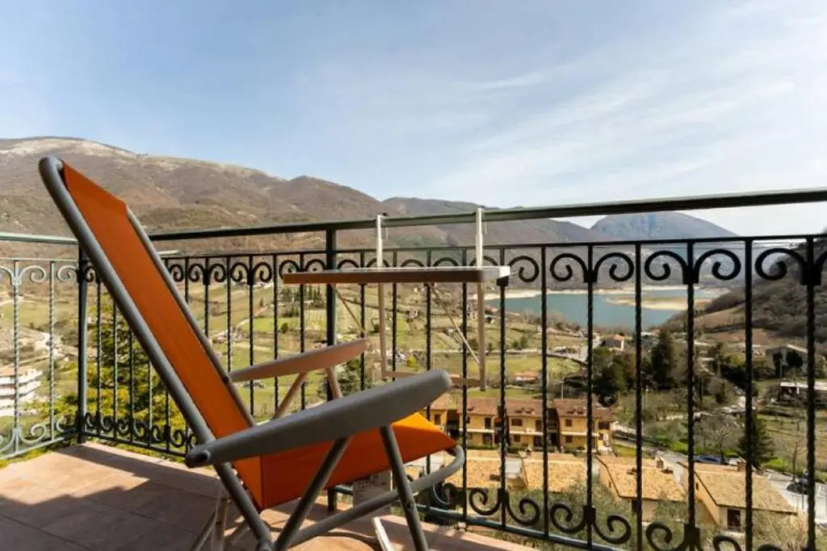 CASA CON TERRAZZI VISTA LAGO - 6posti 2stanze 2bagni