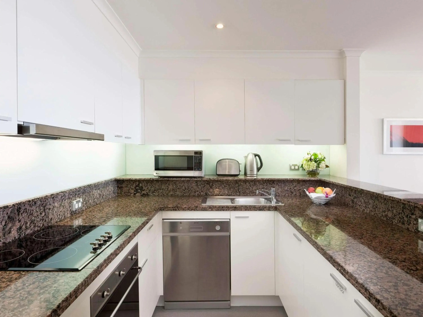 The Sebel Quay West Suites Sydney