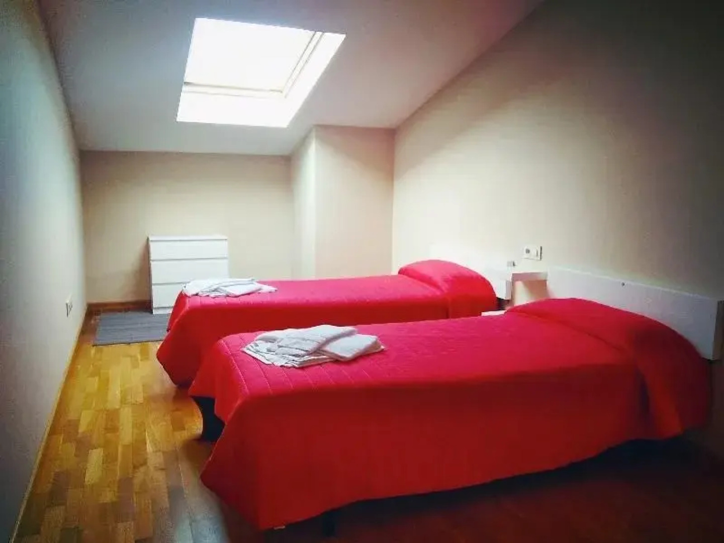 Apartamentos Playa De Las Catedrales 3000