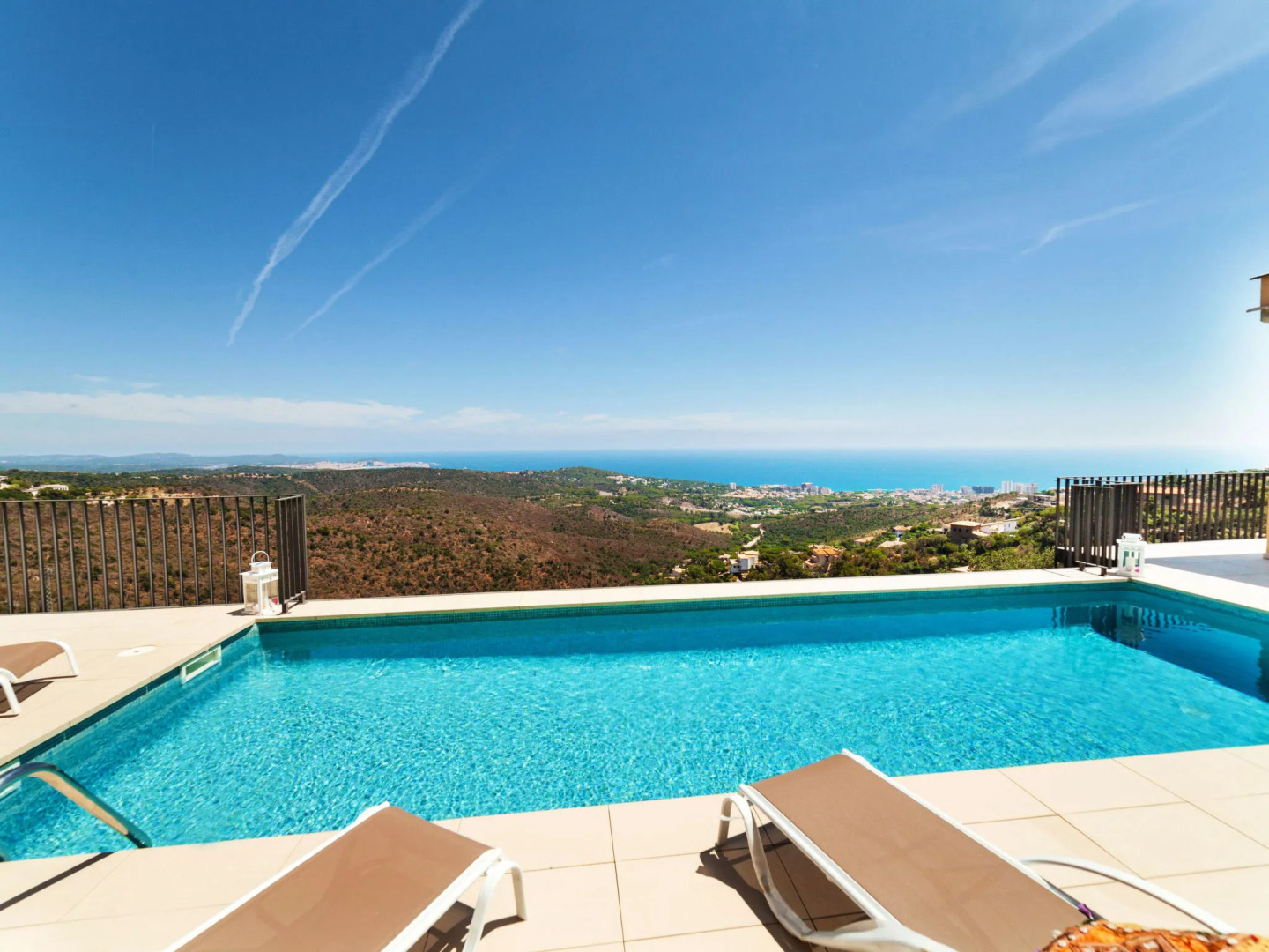 Holiday Home Suites Mas Nou