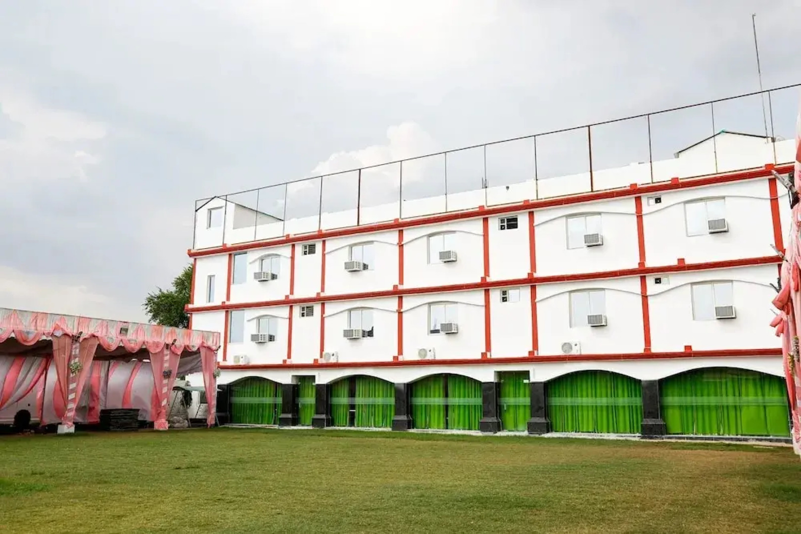 Oyo 41923 Prema Kunj Resort