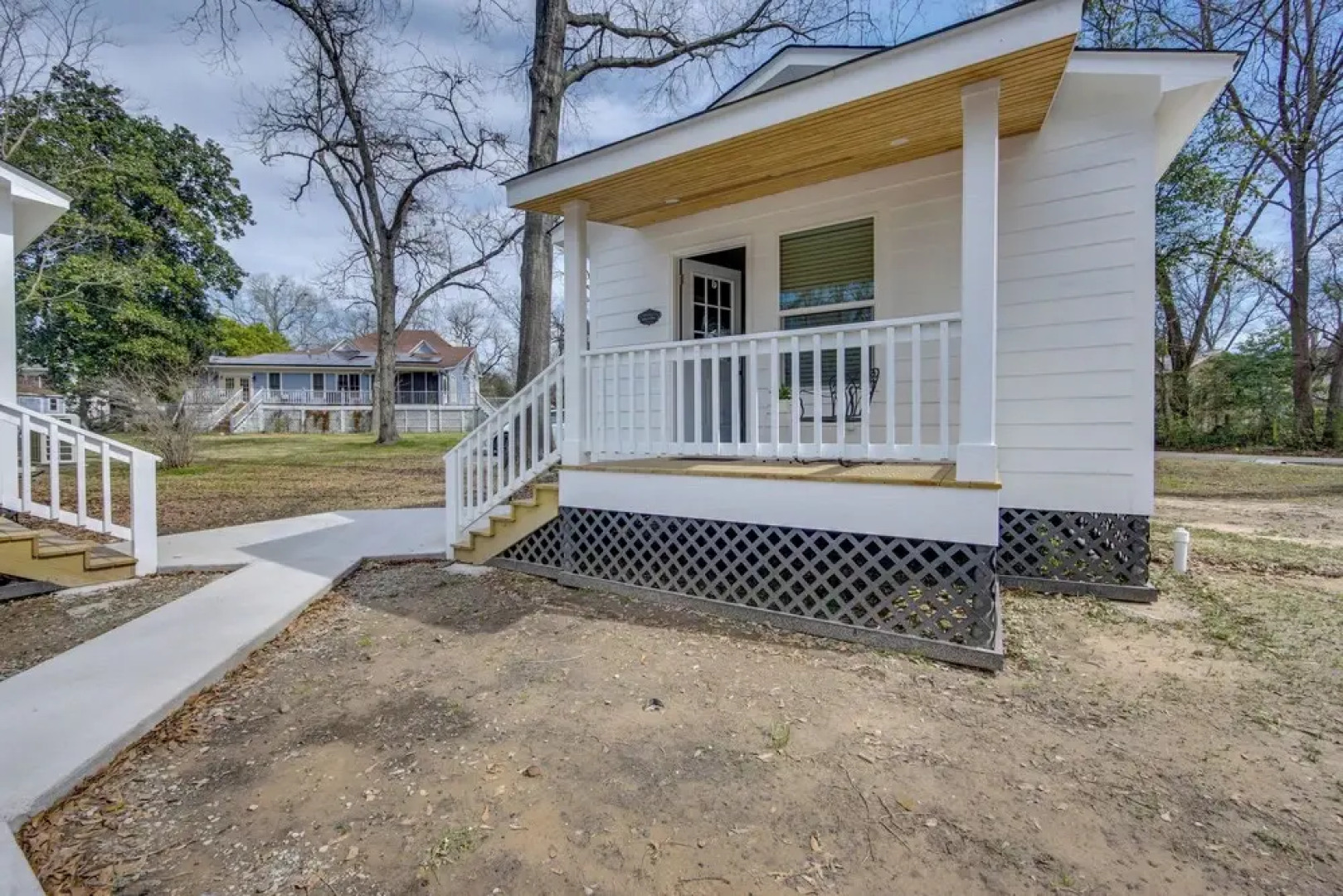 Walk to Museums: Art Deco Cottage in Jefferson