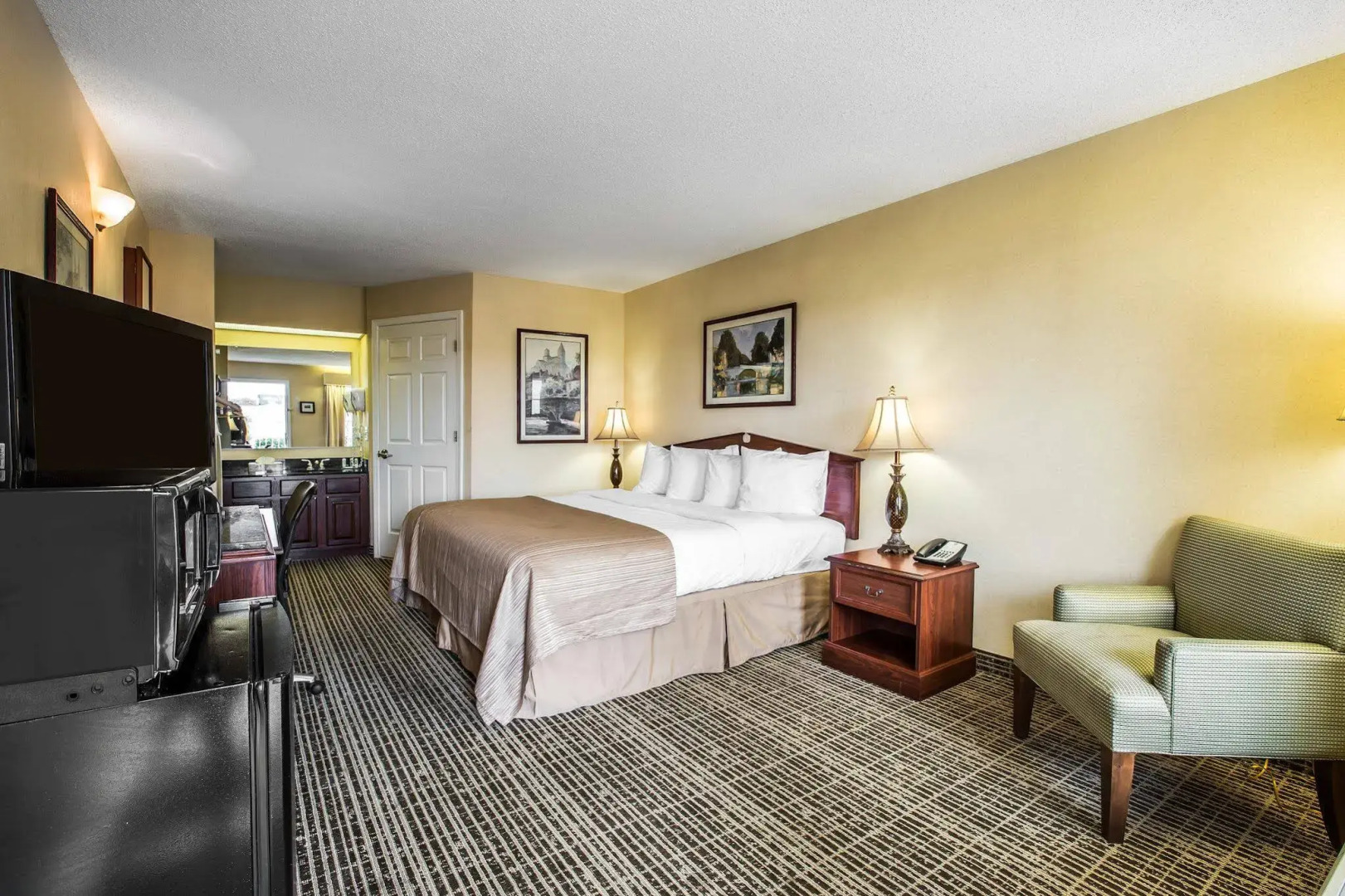 Quality Inn Bessemer I-20 exit 108
