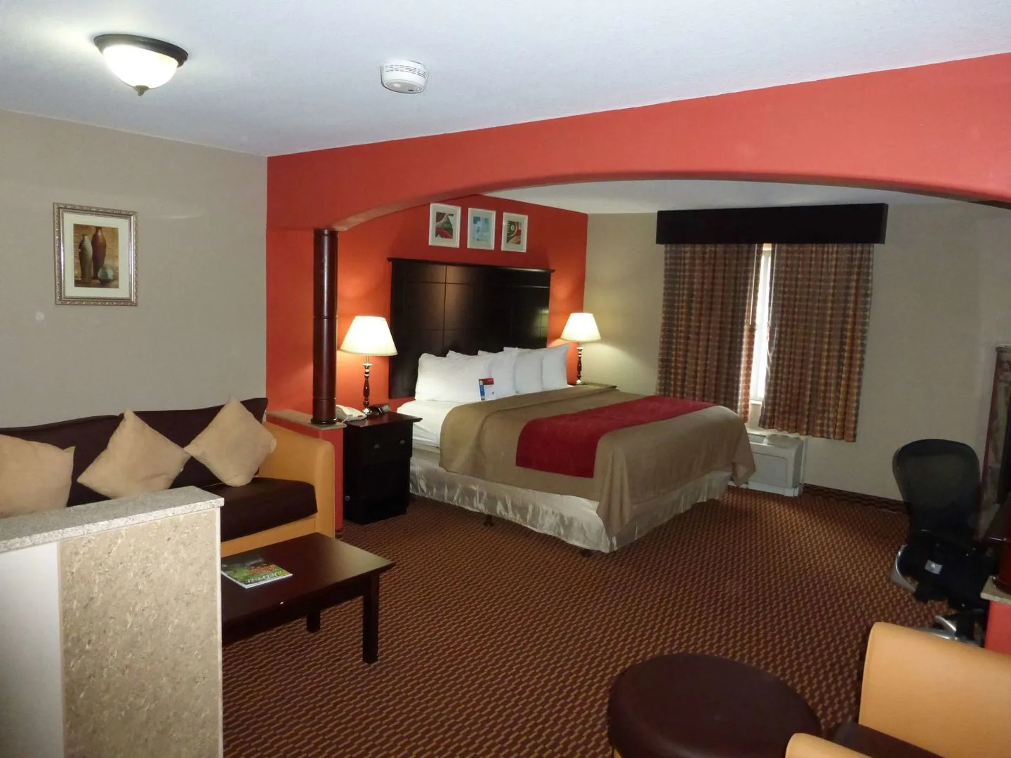 Red Roof Inn & Suites Detroit-Melvindale/ Dearborn