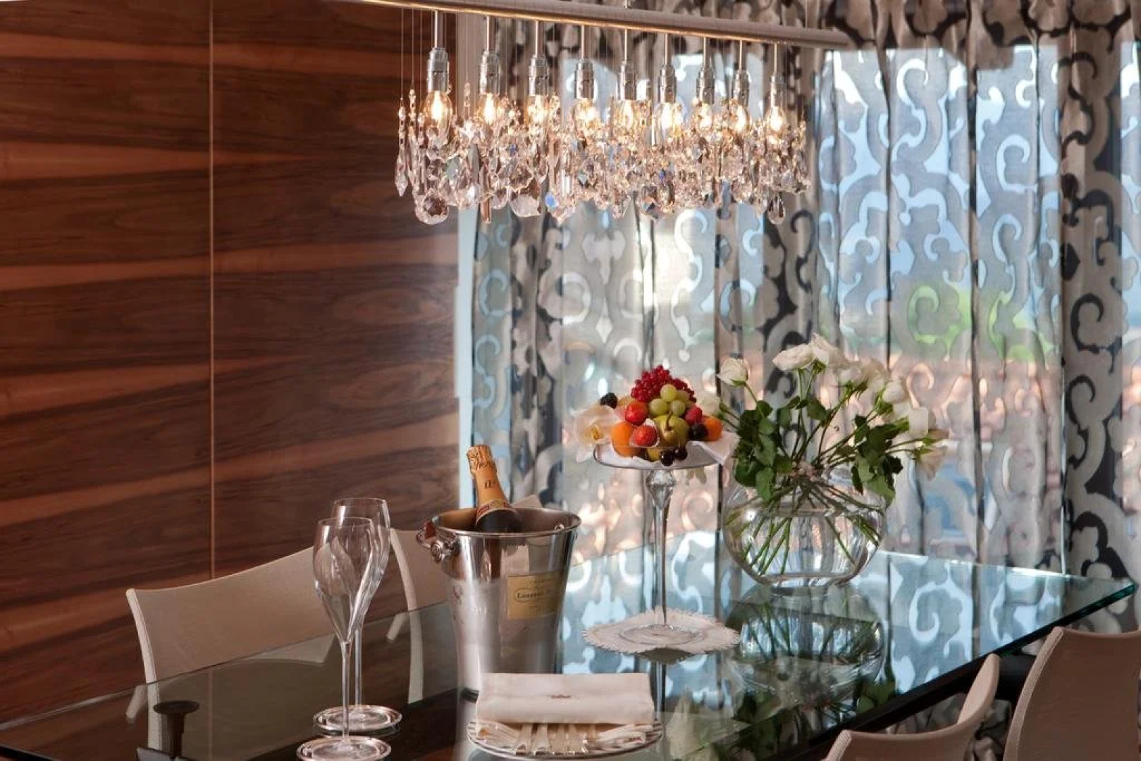 Quisigusta Miraval Suites B&B