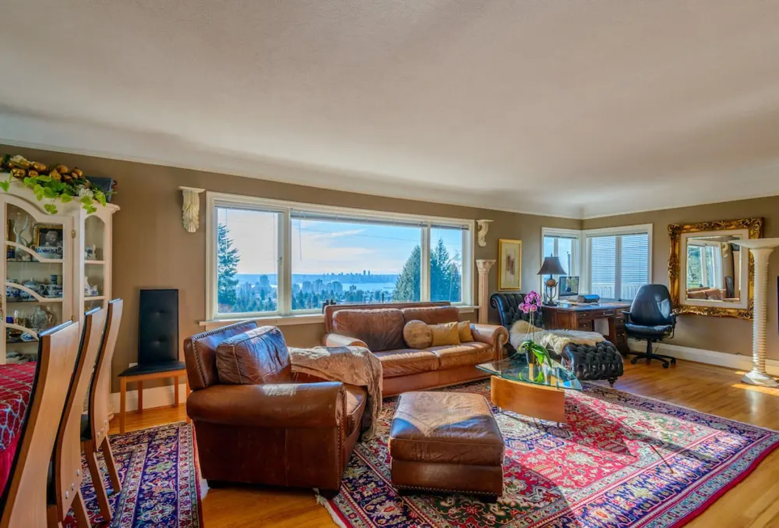 Crystal's View Bed & Breakfast