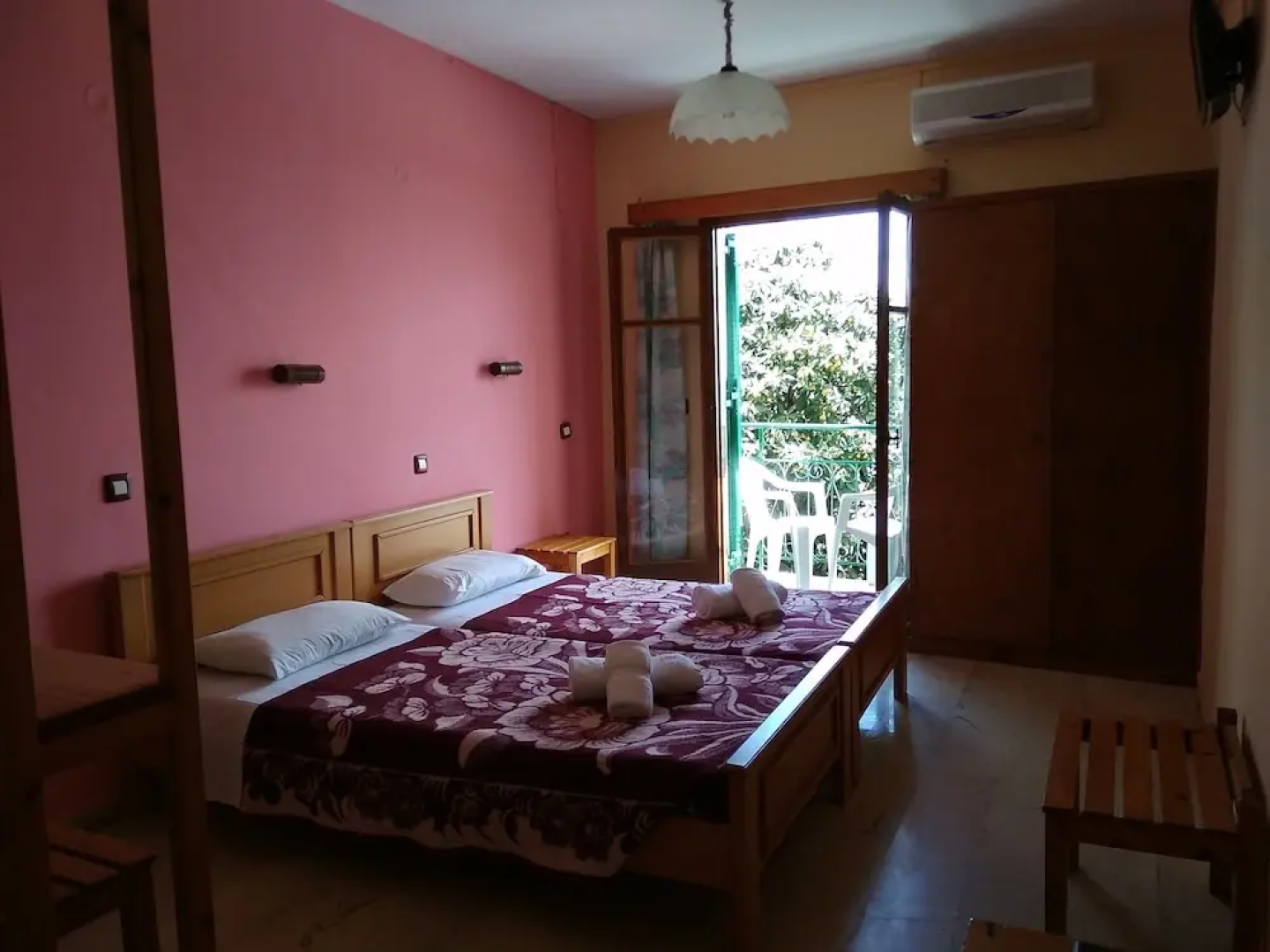 Mythos Apartments