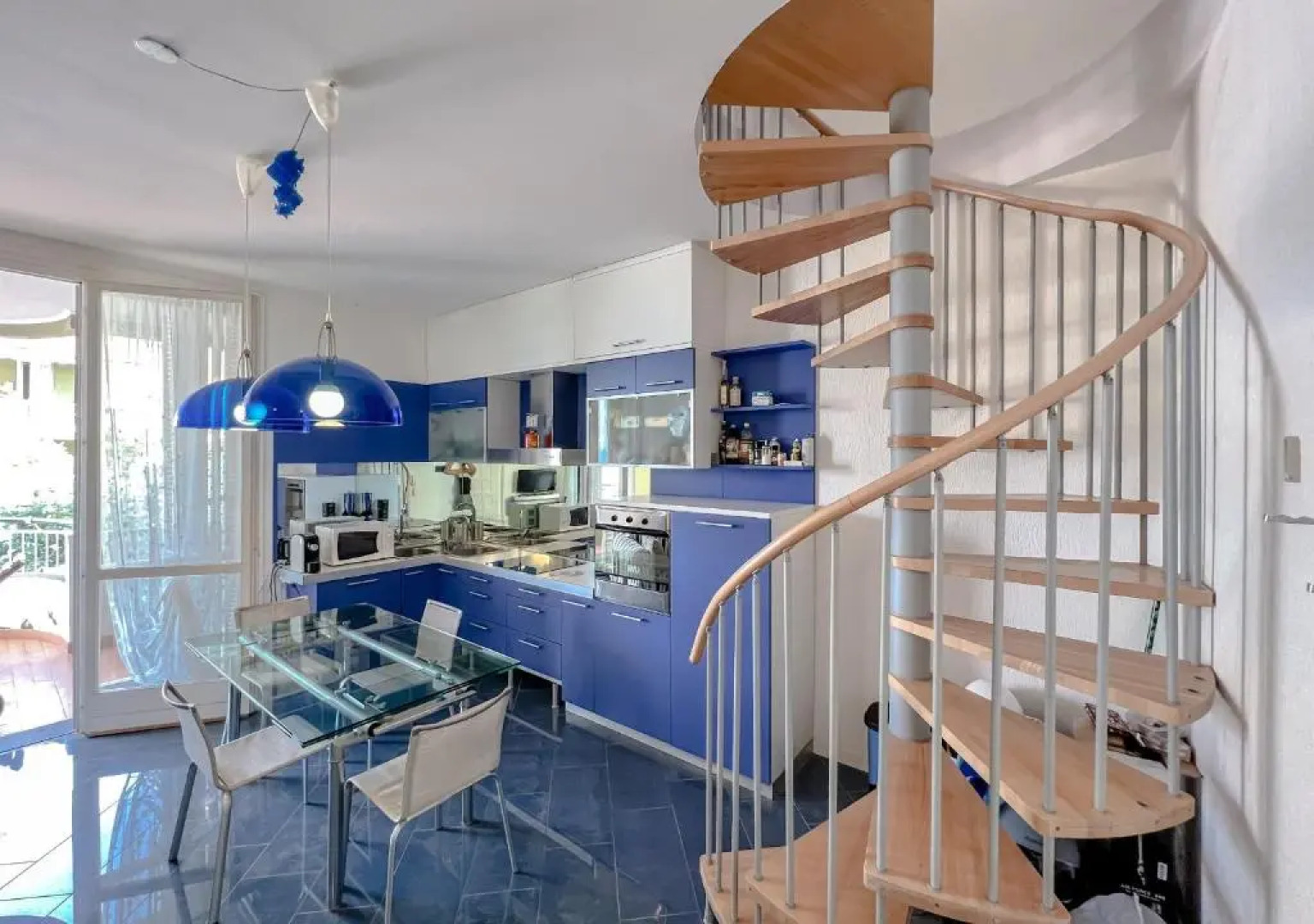 Appartamento in pineta con vista mare e piscina