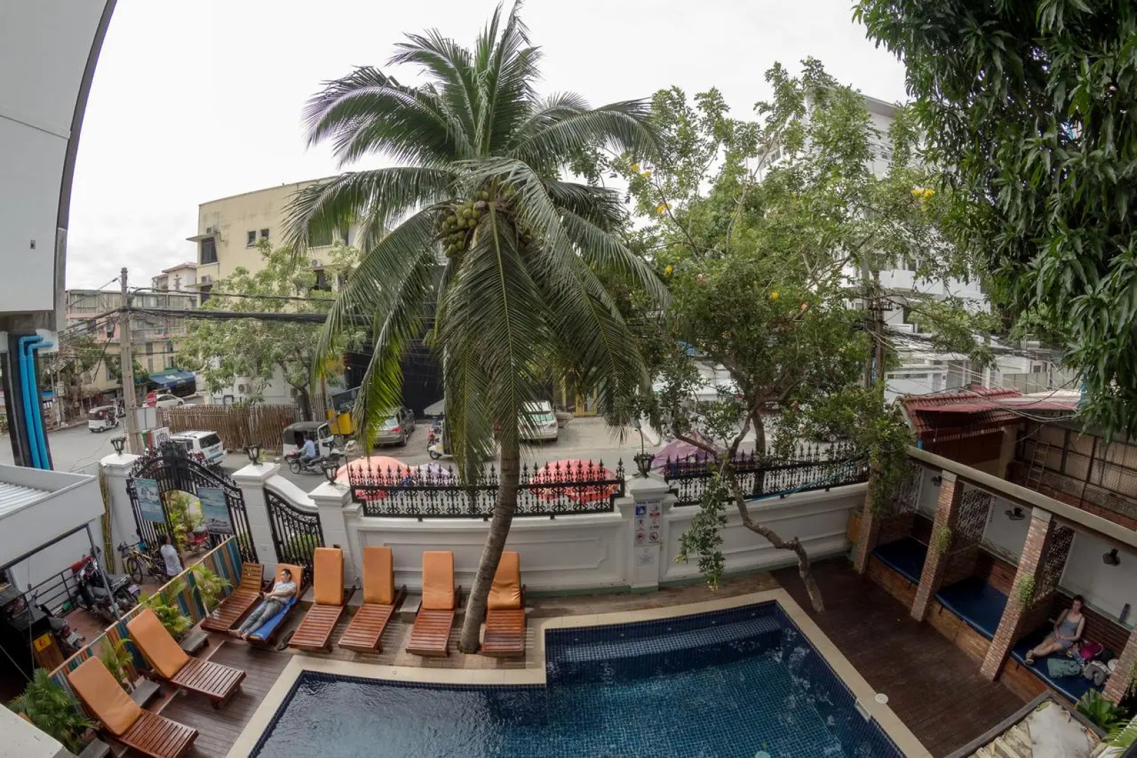 Base Villa Phnom Penh - Hostel