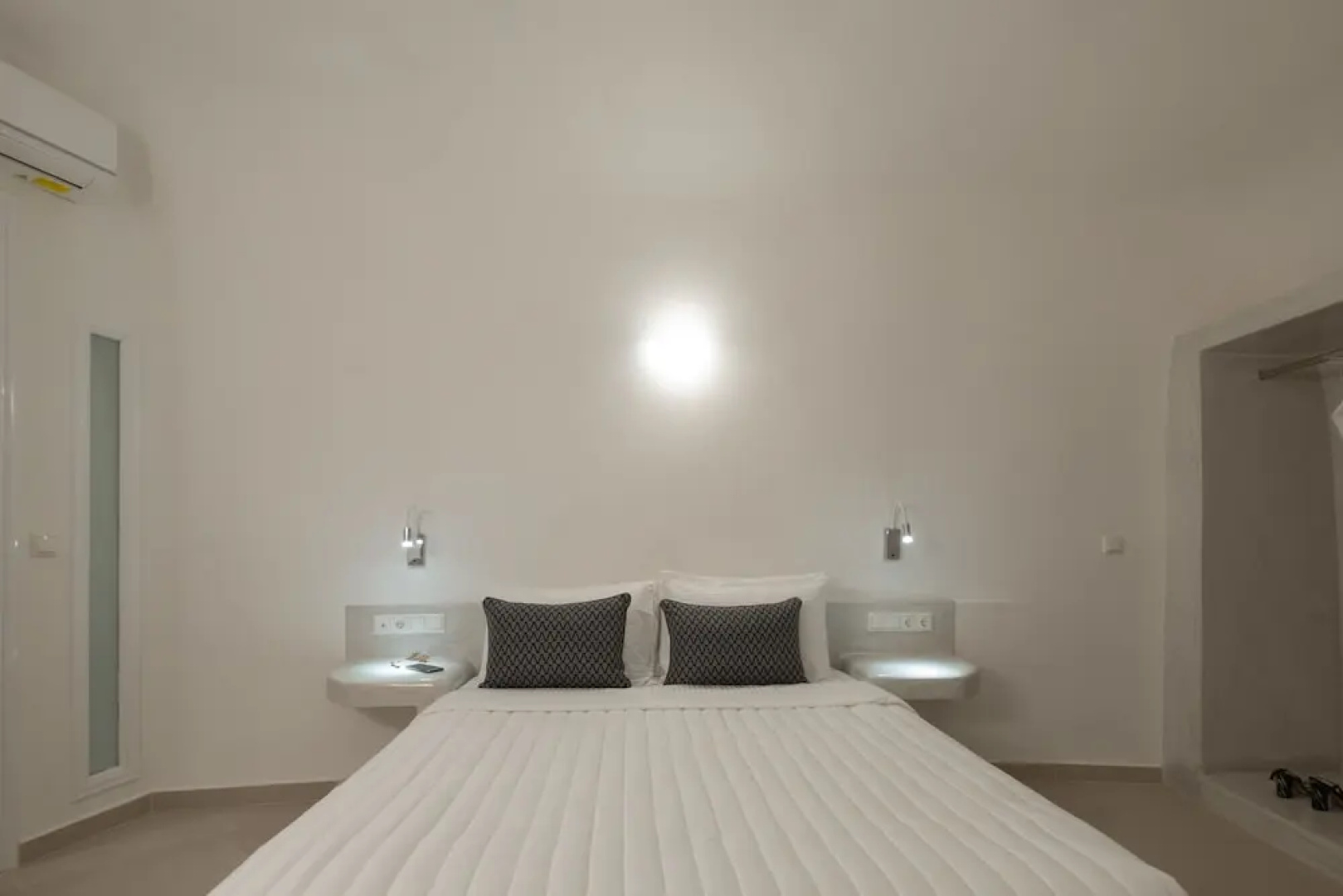 Santoterra Antigua Suites