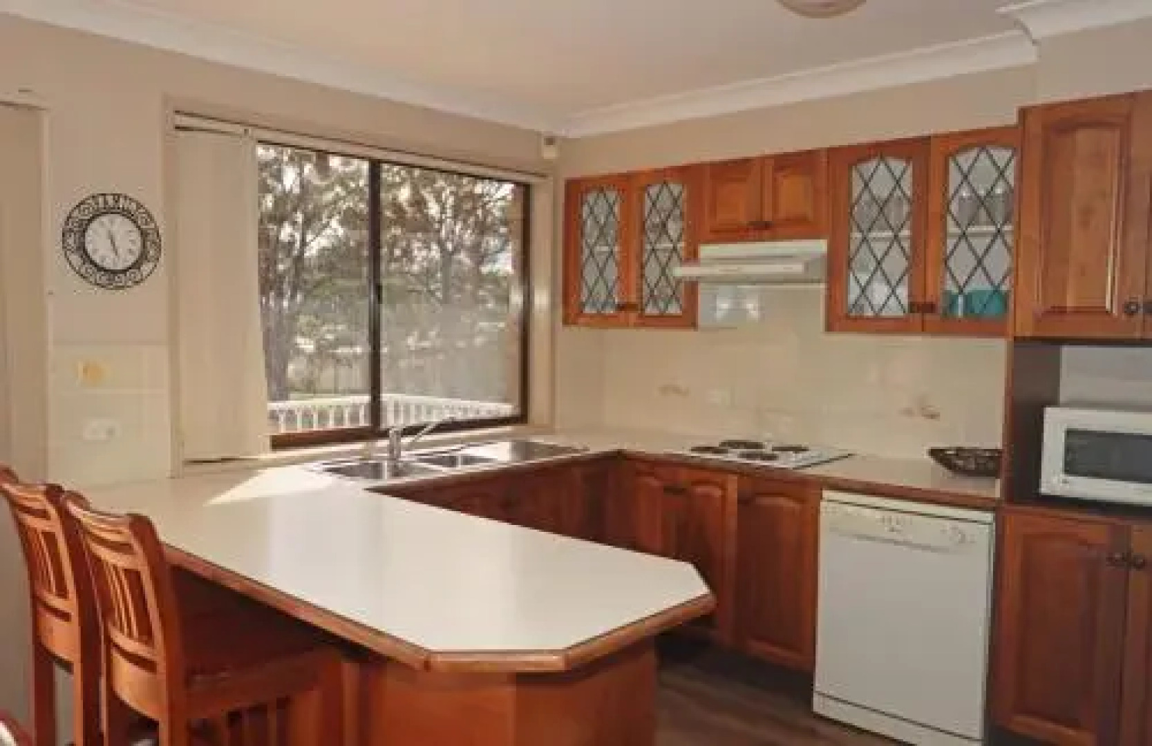 Hill Top Water and Bush Views