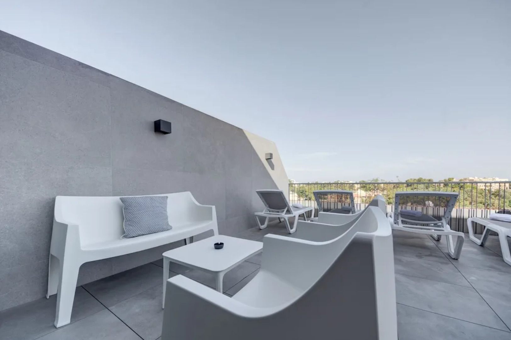 Mayfair by Premier Suites MT