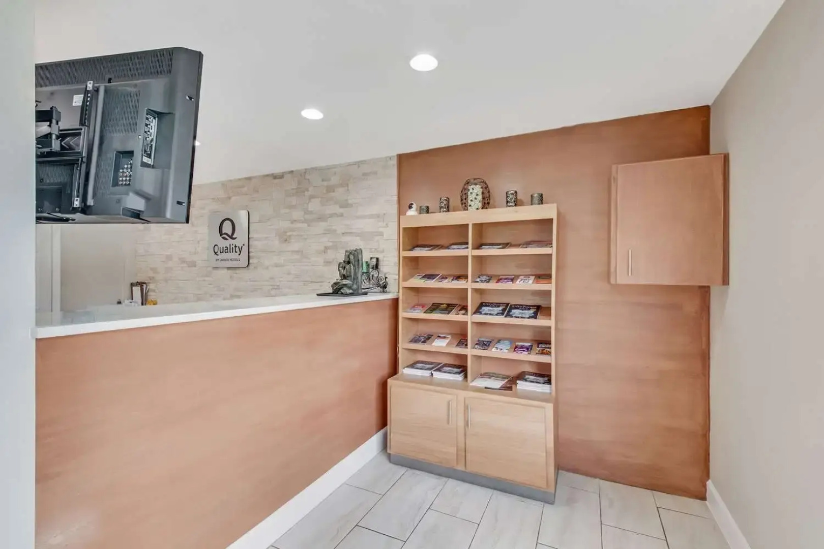 Quality Inn Dalton East