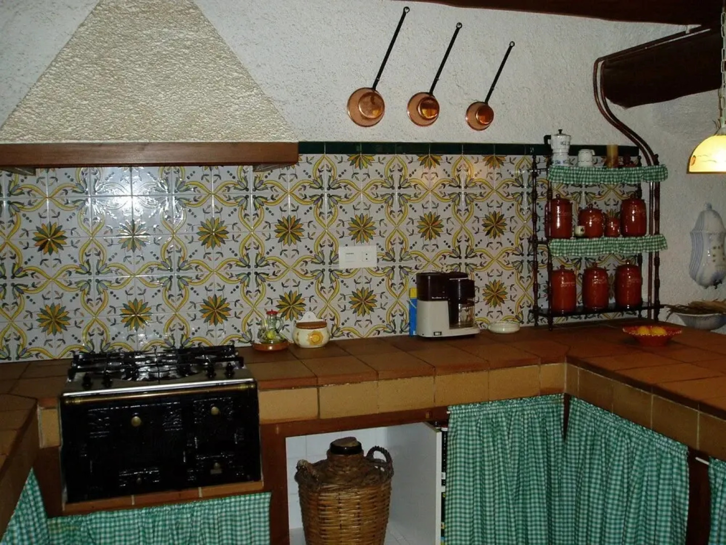 Cottage for a Family Vacation in Montferri With a Private Garden