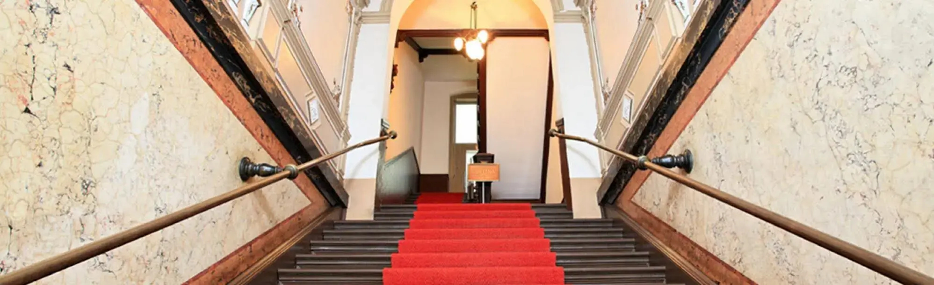 Hotel - Pension Cortina