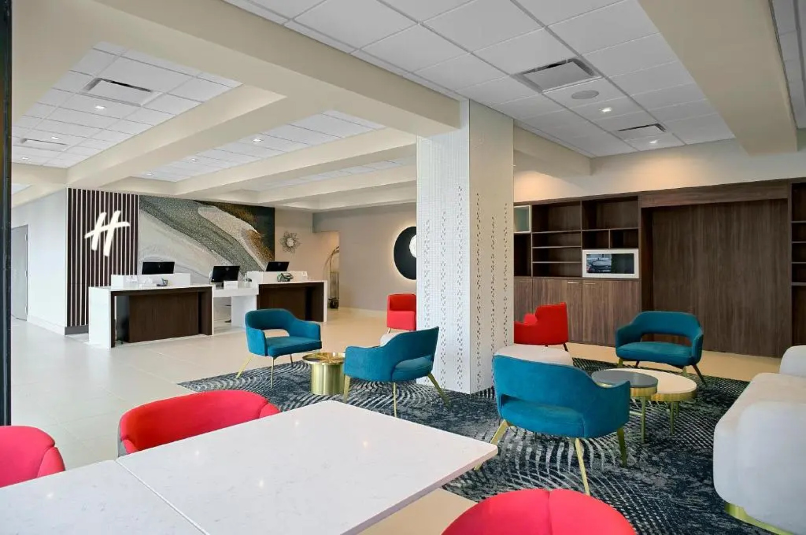 Holiday Inn & Suites Chicago - Downtown by IHG