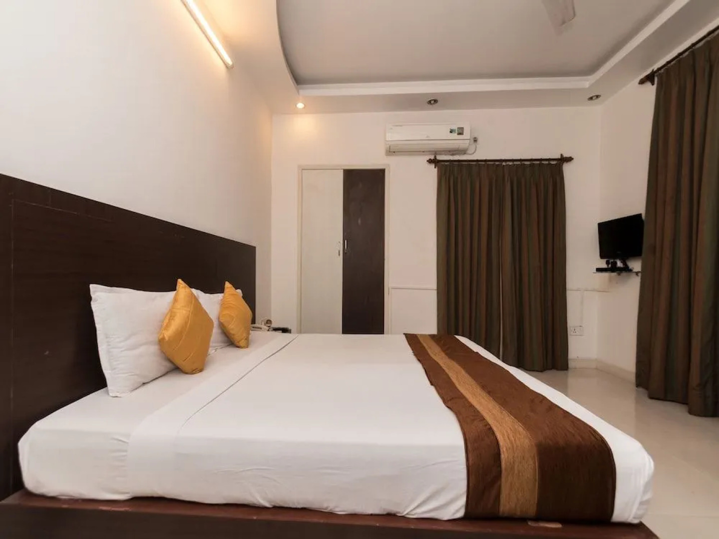 OYO 2766 Apartment Salt Lake