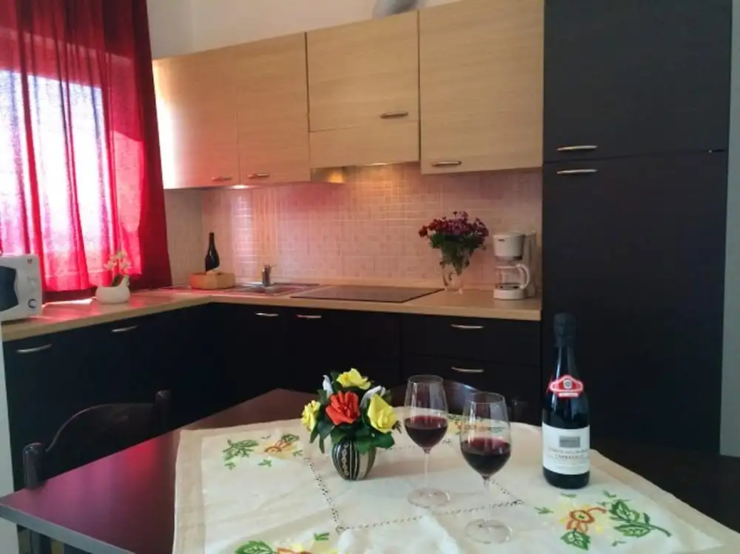 House With 2 Bedrooms in Vercana, With Wonderful Lake View, Shared Pool, Furnished Balcony Near the Beach