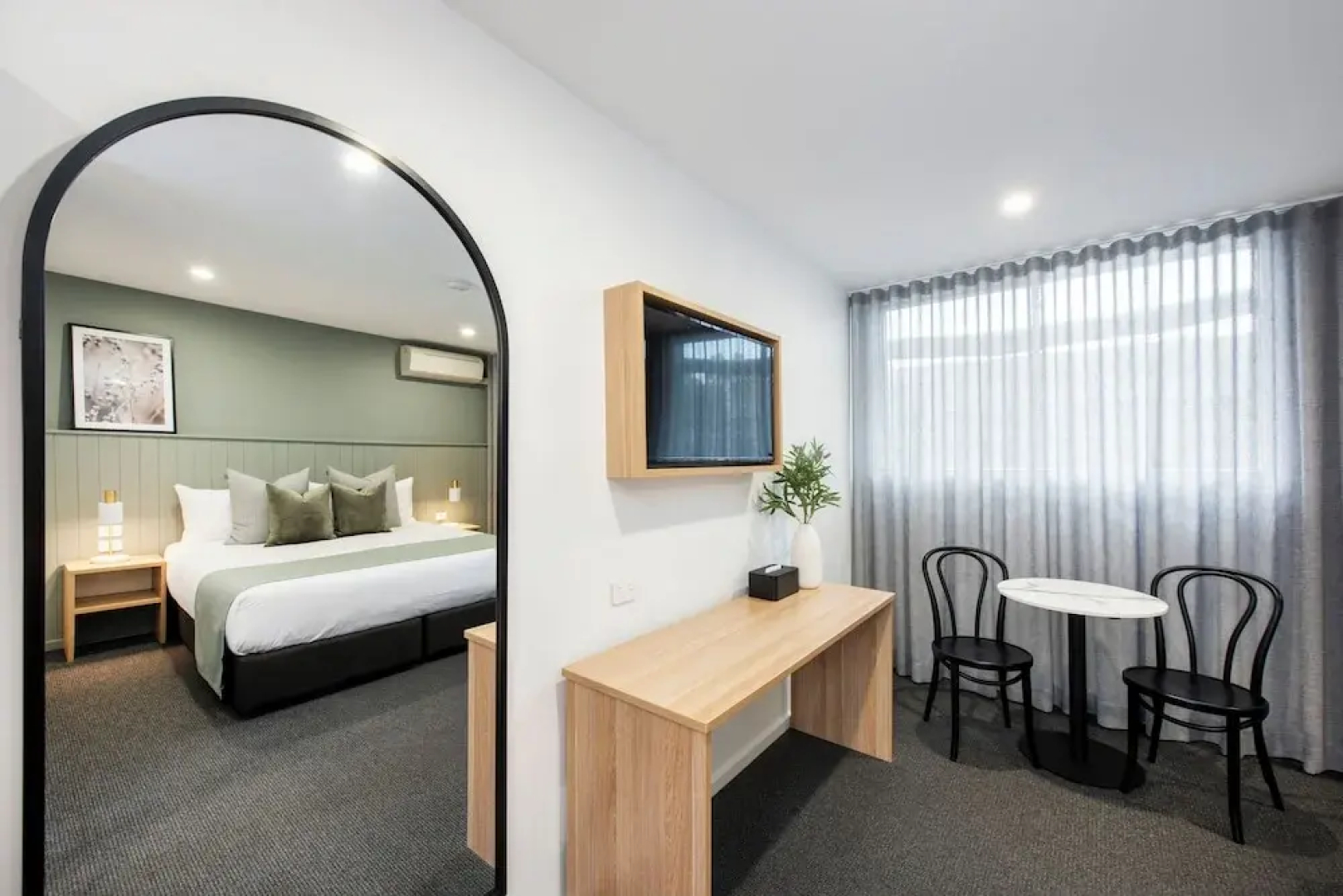 The Clairfield Hotel