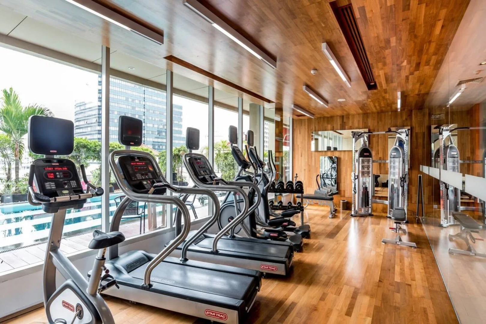 Hilton Garden Inn Bangkok Silom