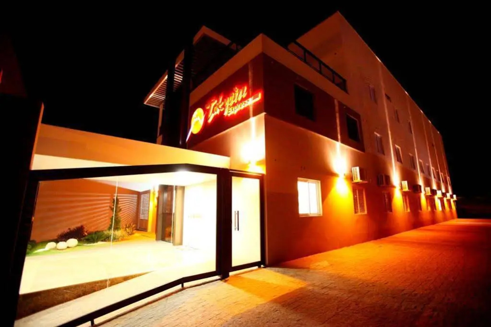 Tokyoin Express Hotel