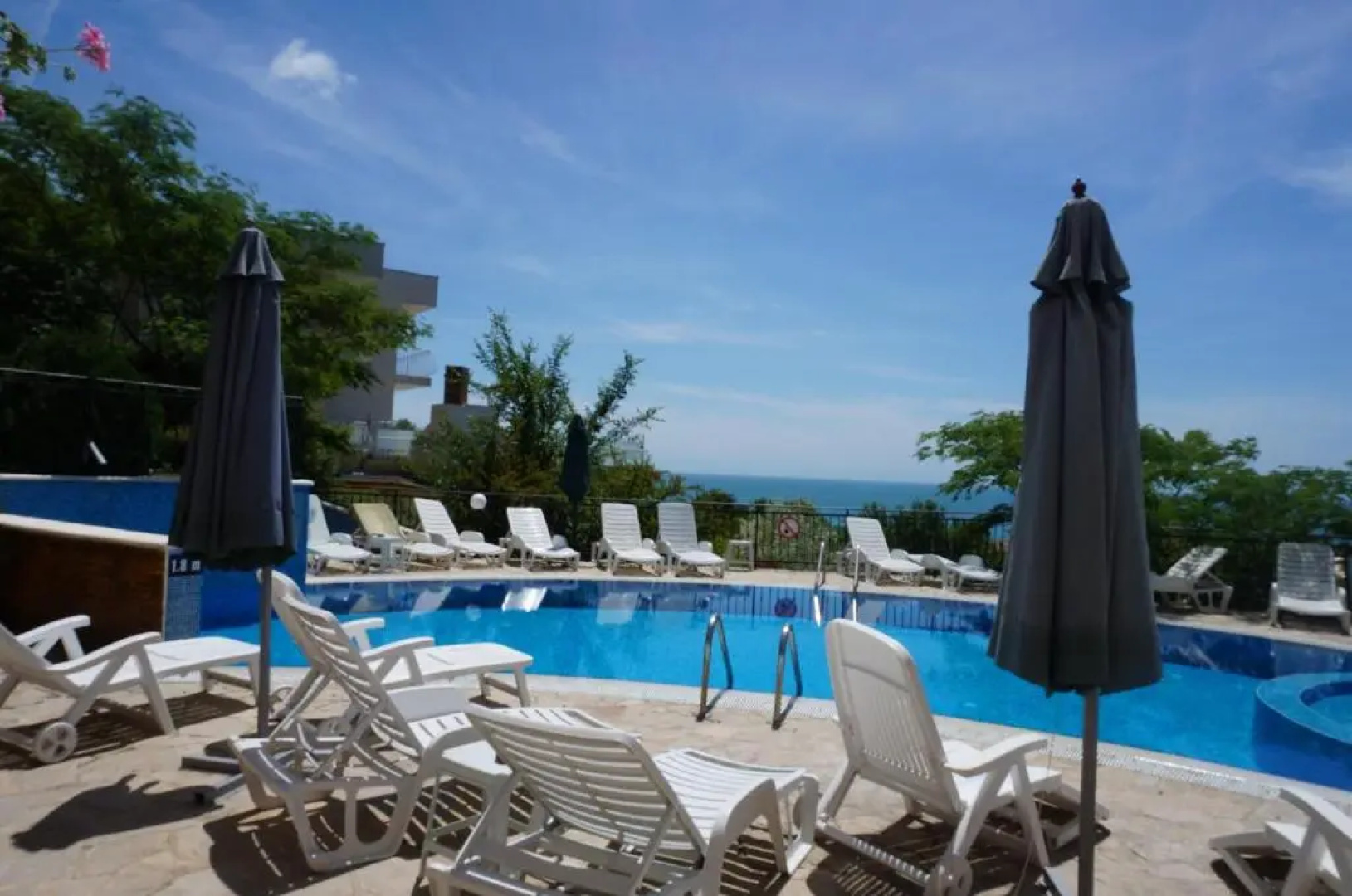 Apartments in Villa Saint George