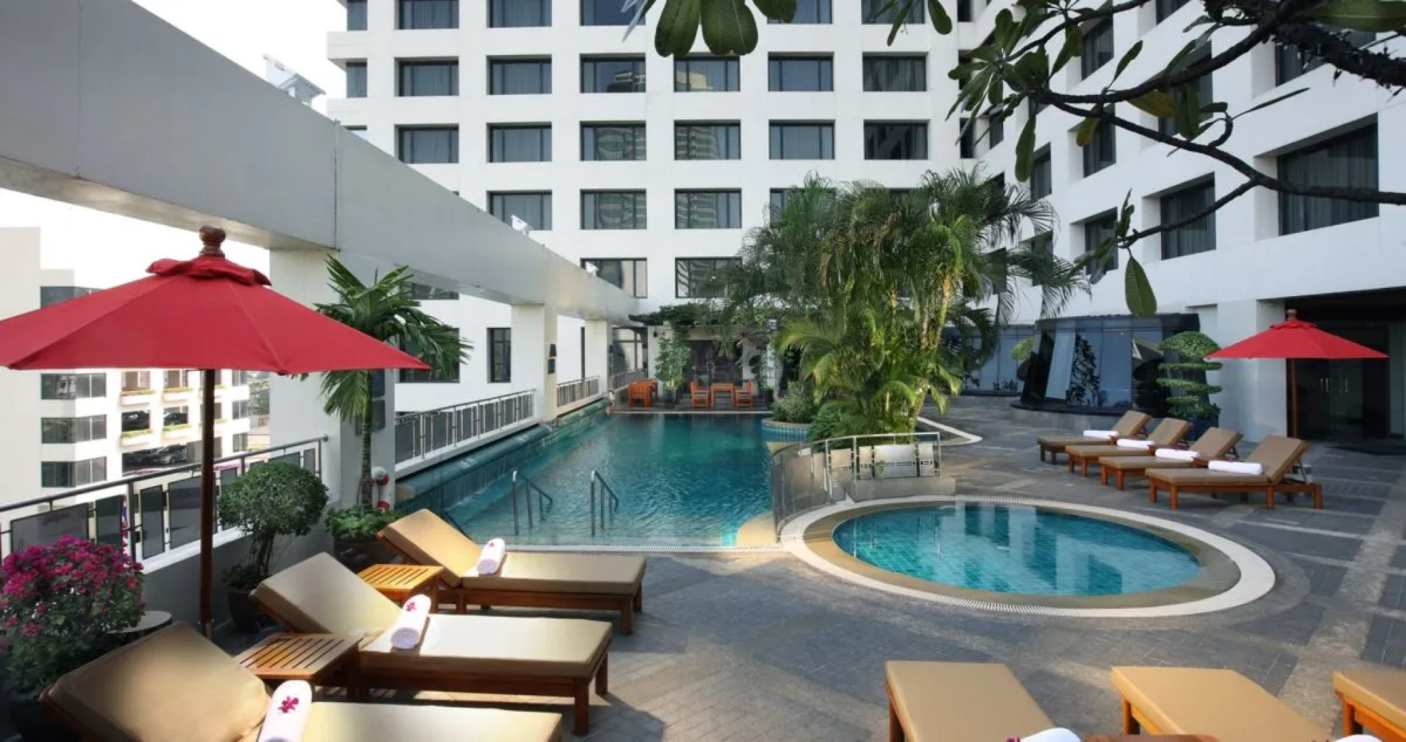Grand Mercure Bangkok Atrium