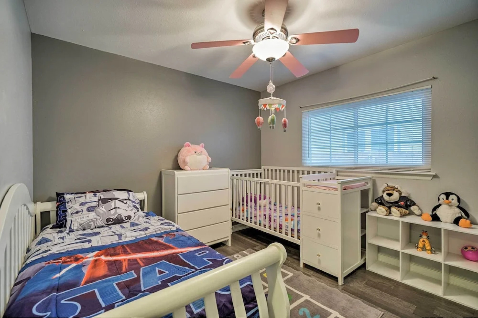 Dog-friendly Texas Retreat w/ Hot Tub, Patio & Bar