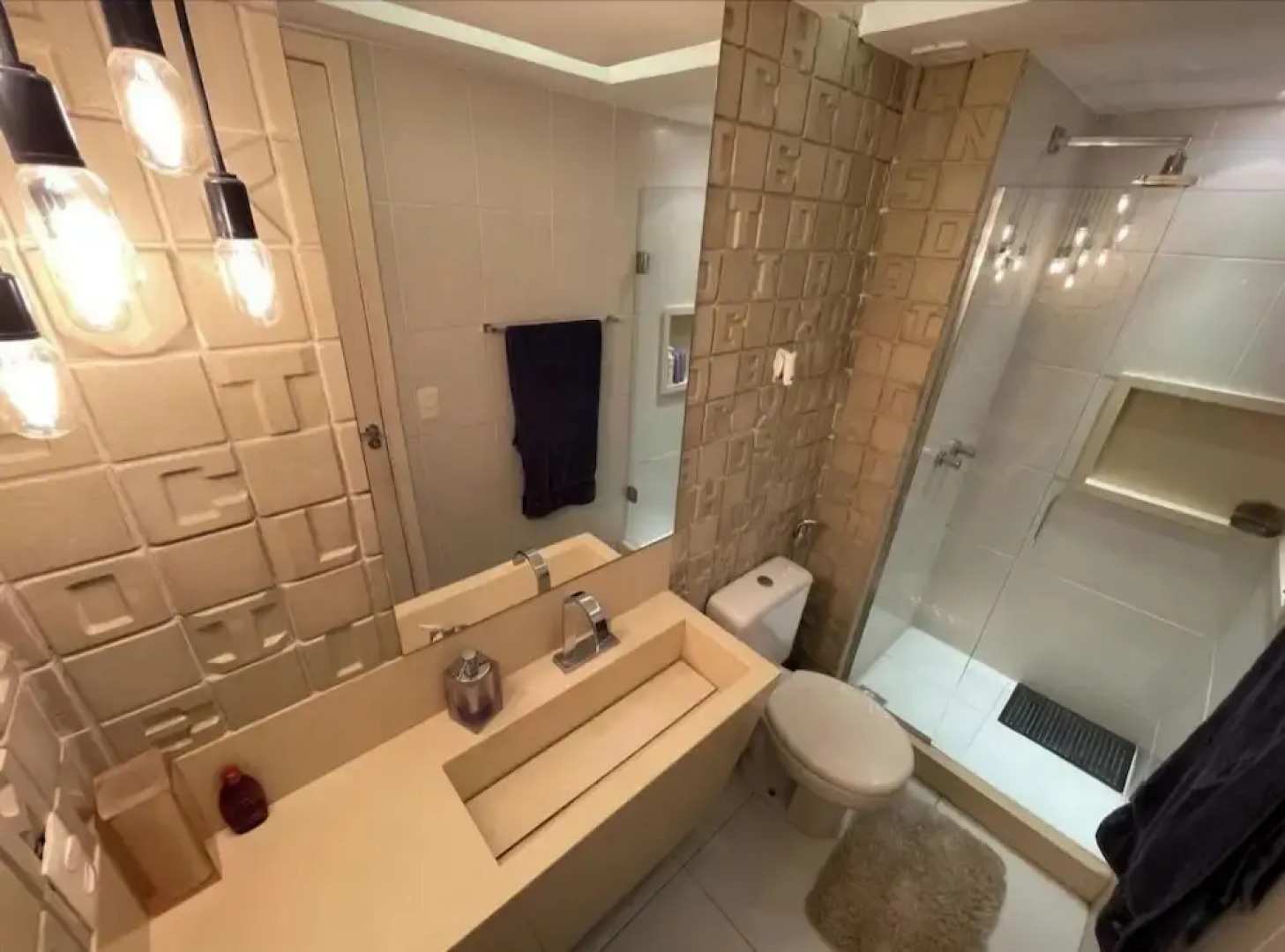 Ap em Niterói com Varanda e Garagem