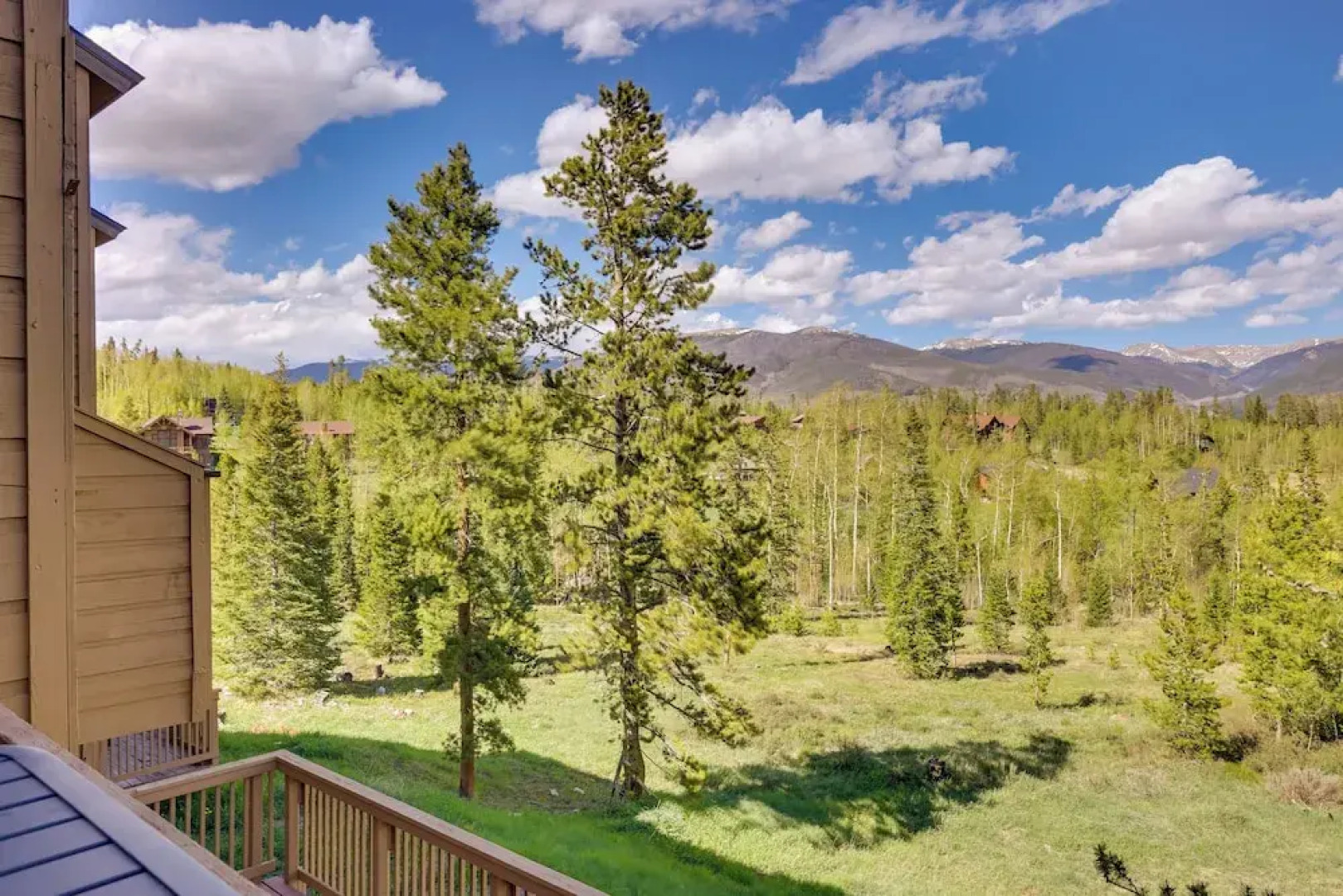 4 Mi to Marina: Family Townhome in Silverthorne!