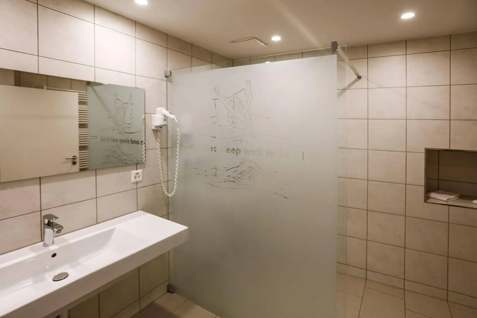 ROESLI Guest House