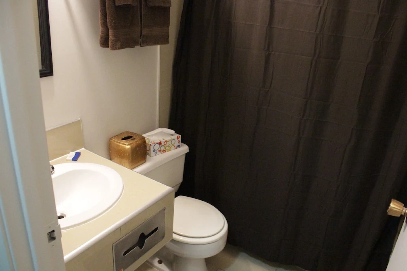 Morinville Plaza & Suites