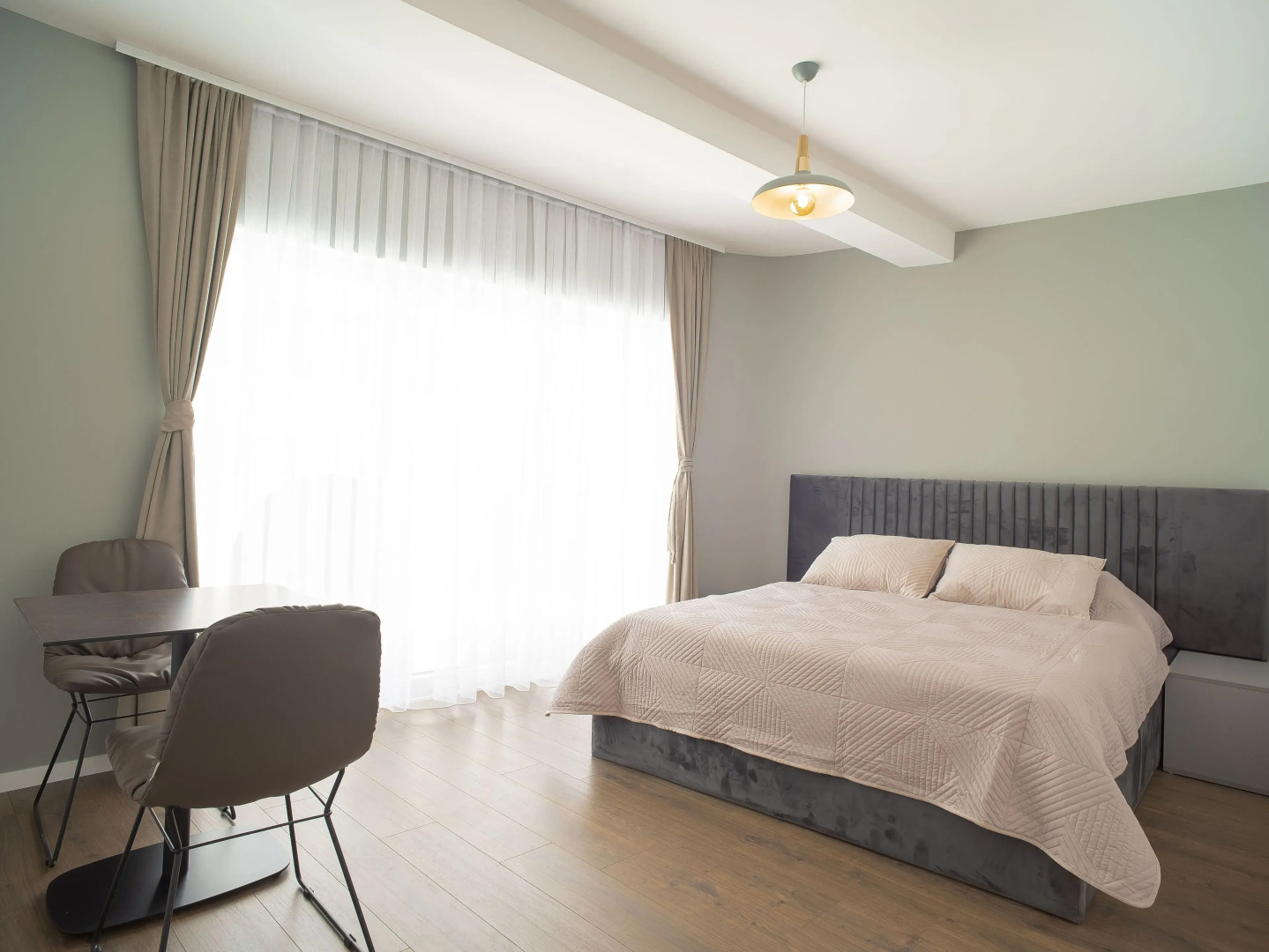 Lux Apartments