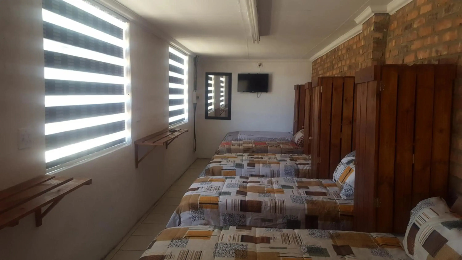 House and Cottage Manor