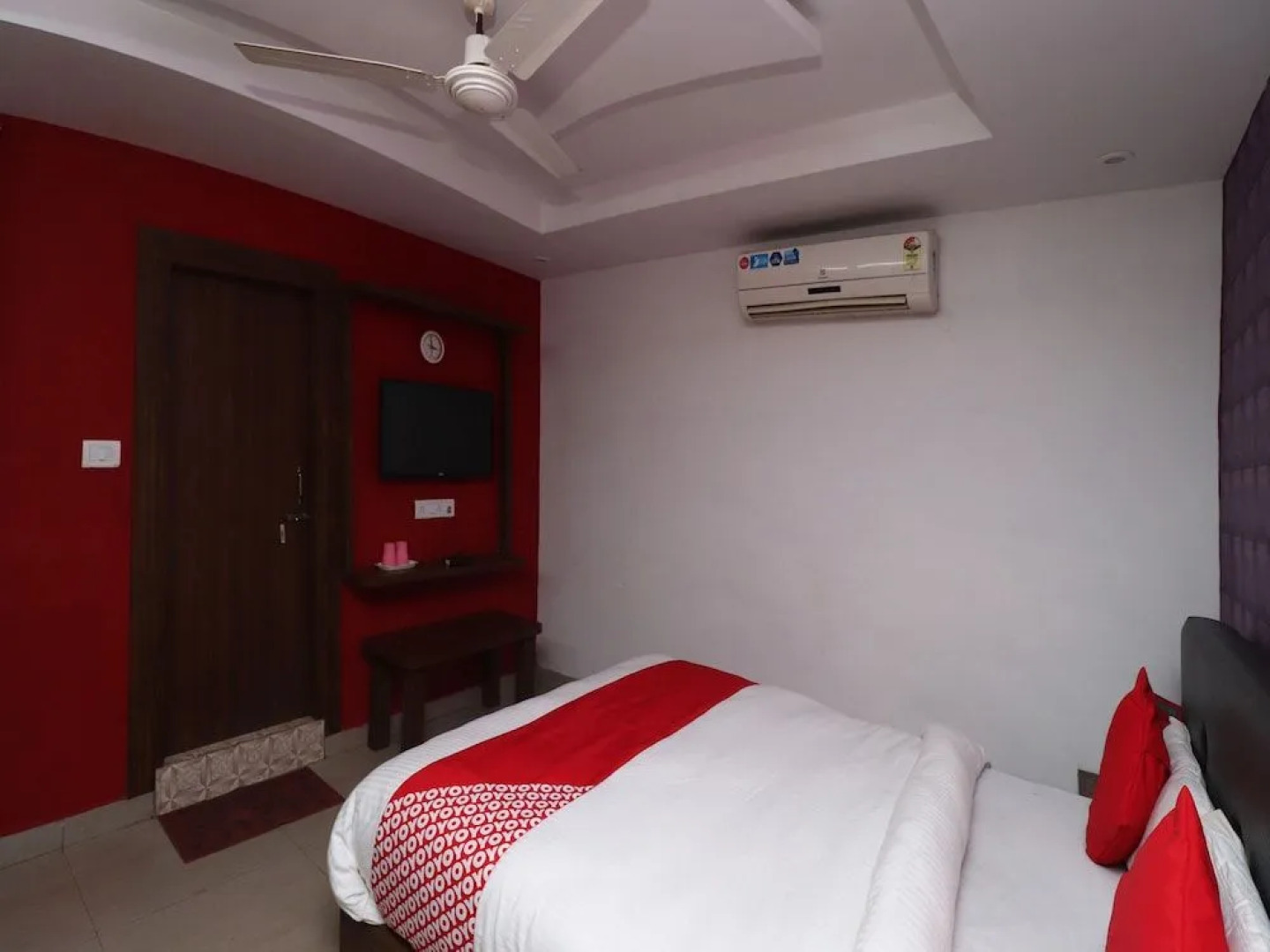 Oyo 28767 Landmark 3