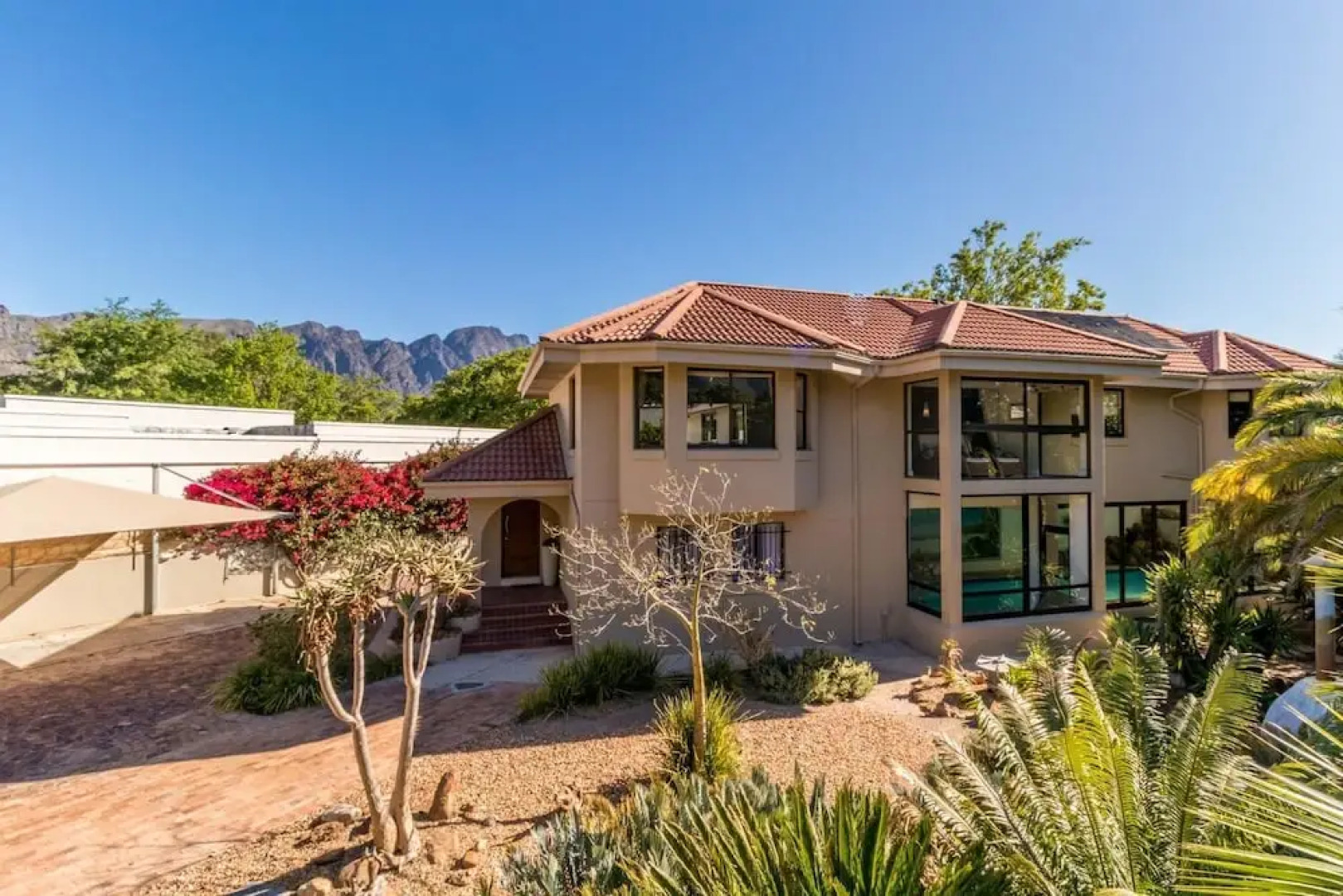 Franschhoek Florin's Crest