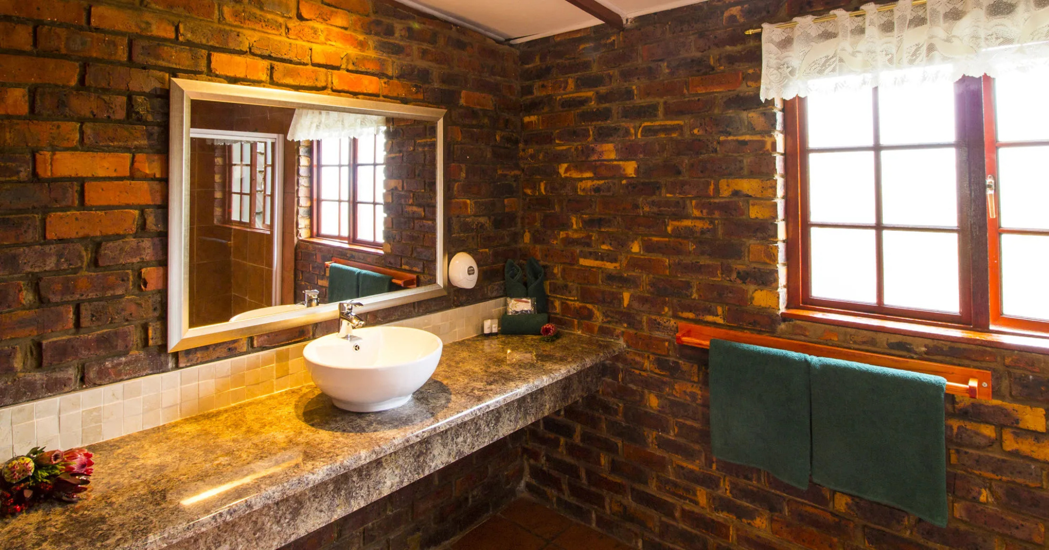 Storms River Guest Lodge