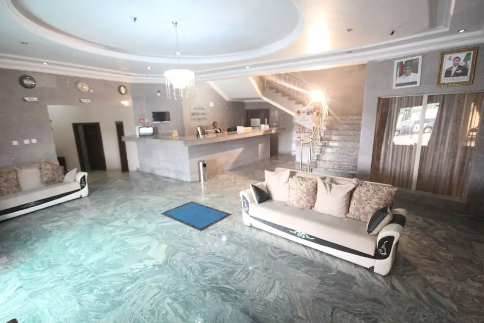 Residency Hotel Leophine House