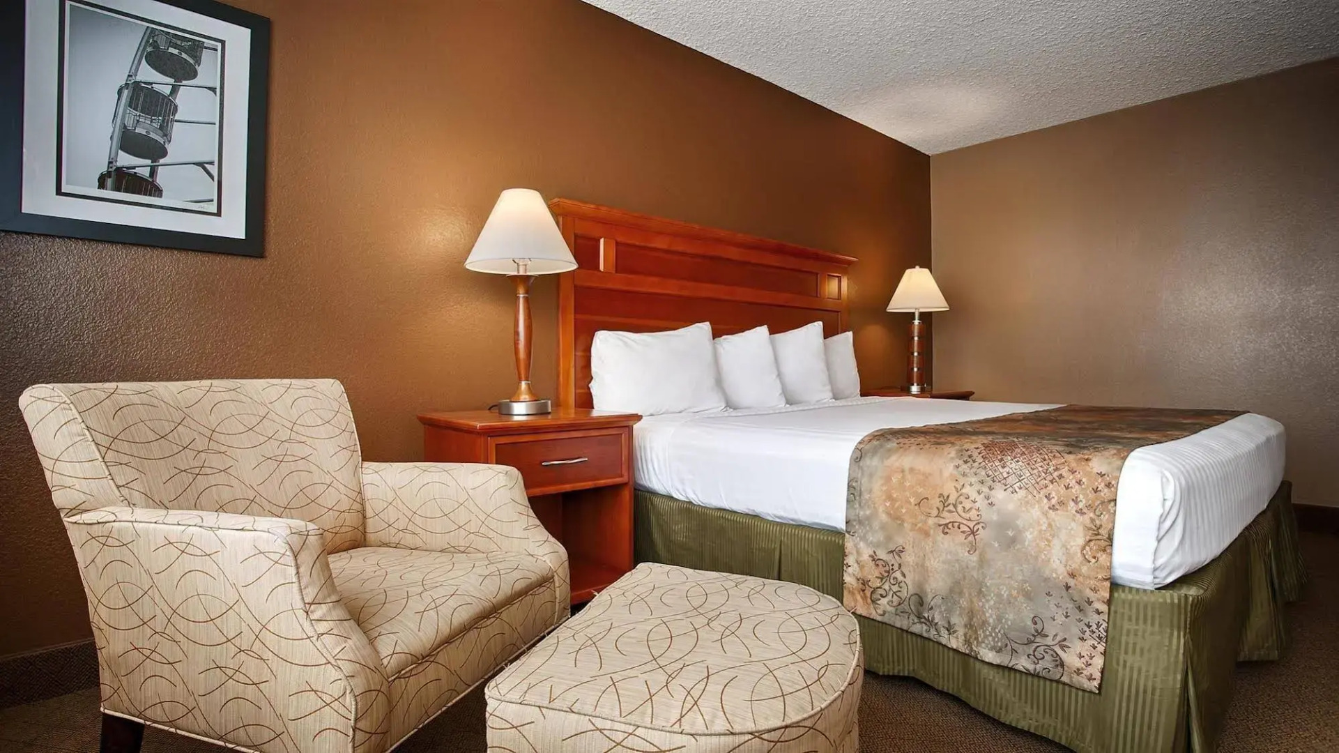 Best Western Valencia Inn