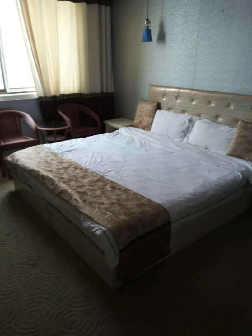 Mengcheng Express Inn