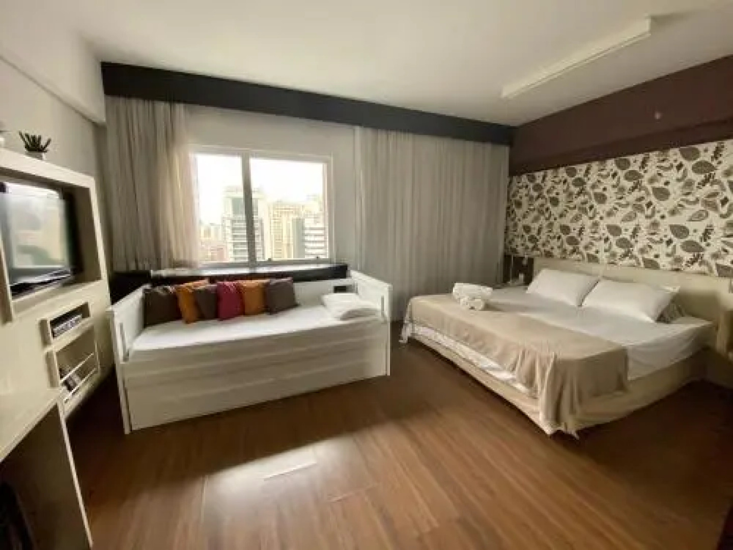 Beneficencia Portuguesa, 50 Metros