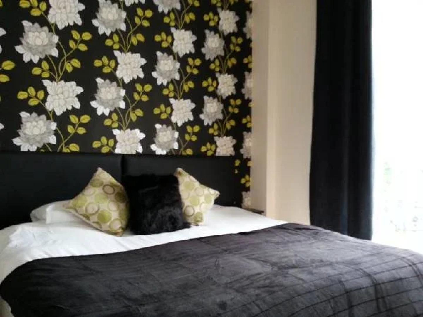 Gwesty Ty Gorsaf Hotel