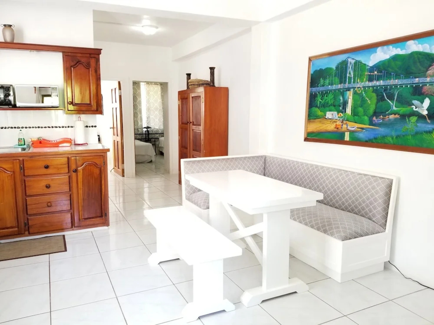 Coconut Row Boutique Hotel