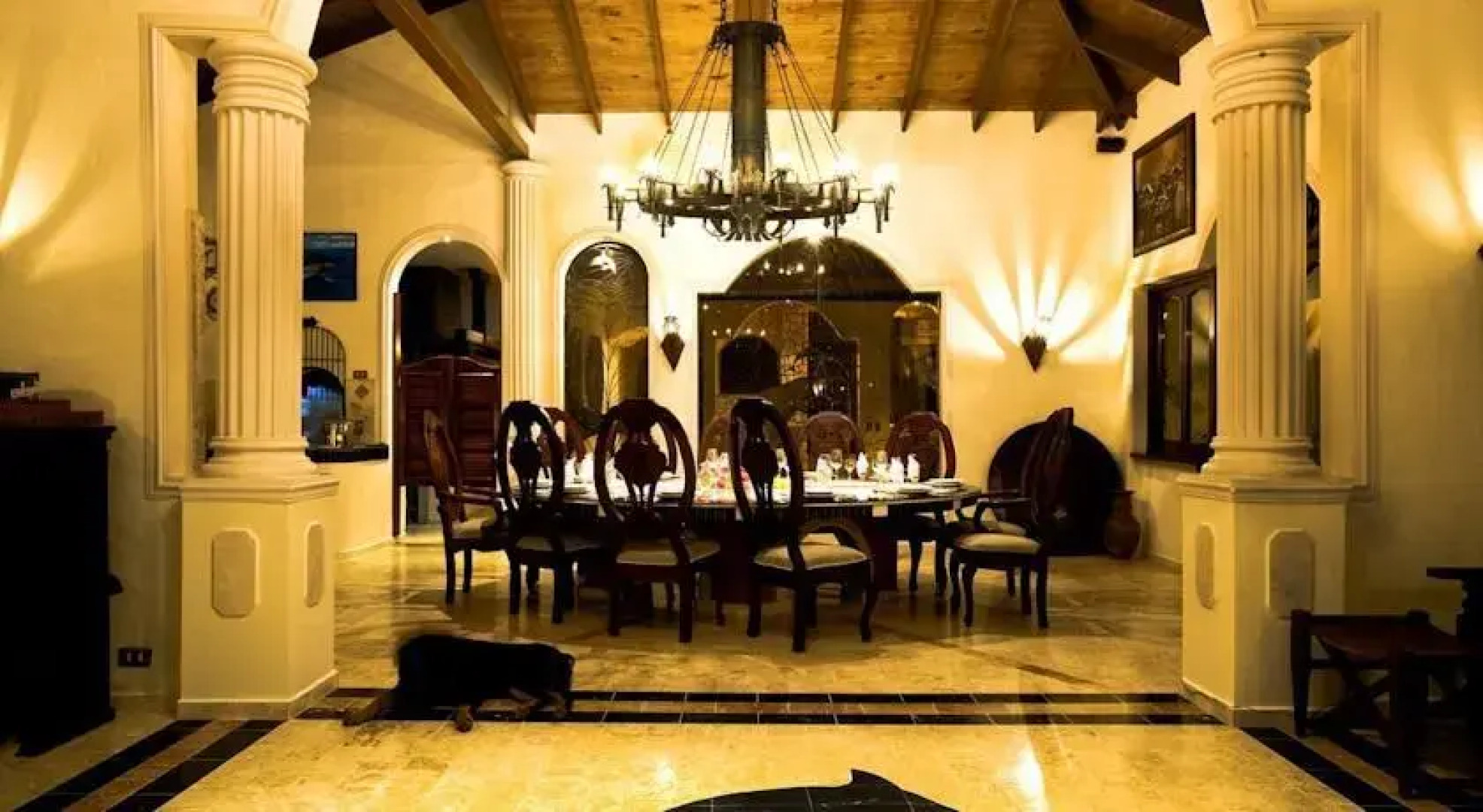 Golden Dolphin Villa