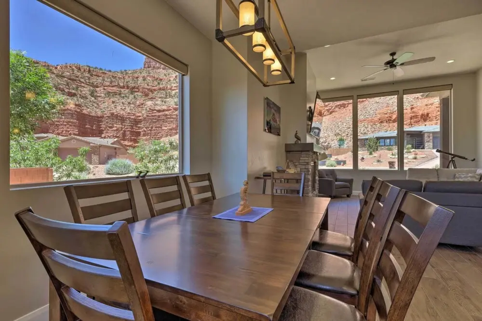 Stunning Kanab Home - Amazing Red Rock Views!