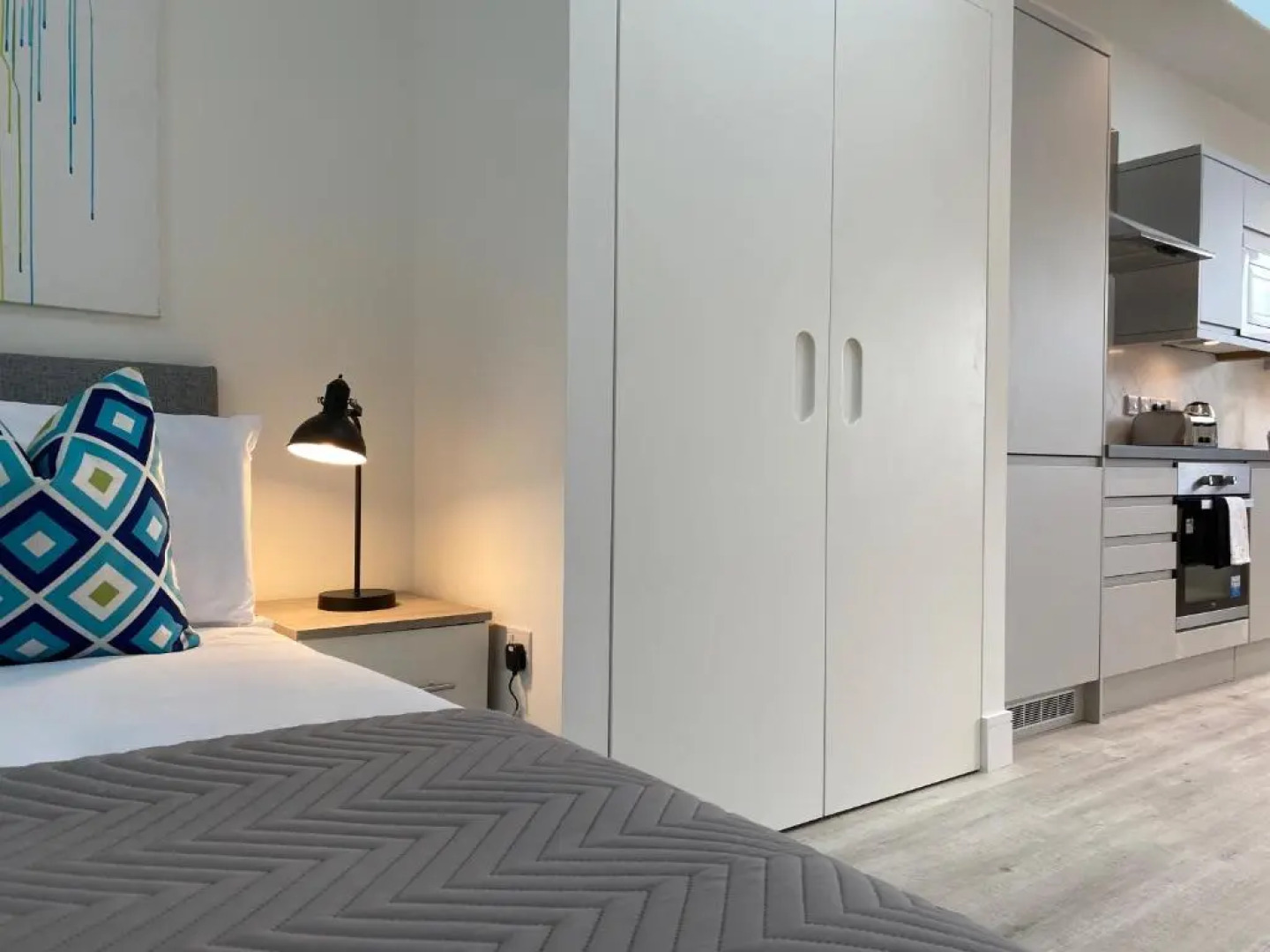 Fleet Heights Apartment Eight