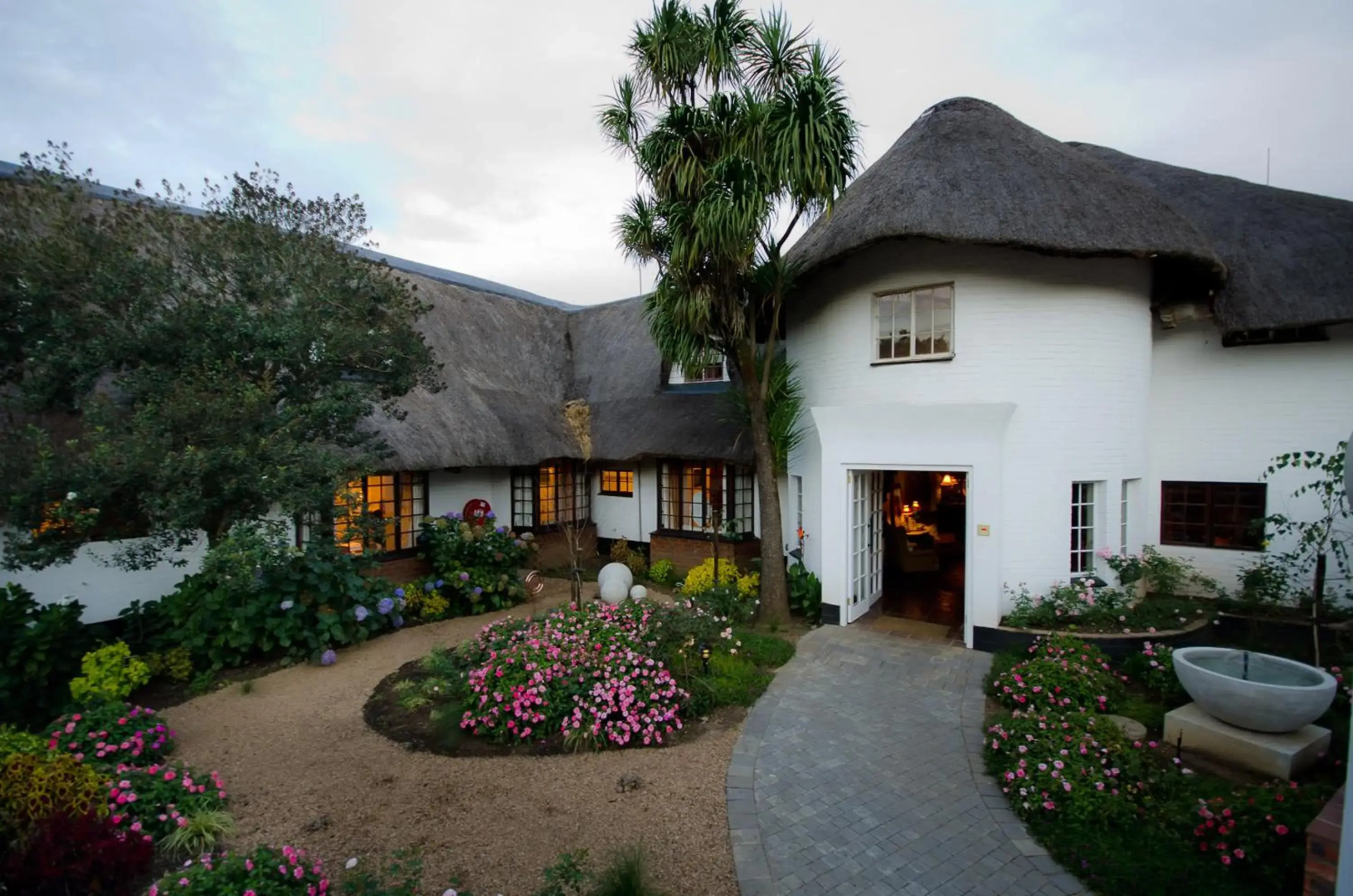 Rawdons Hotel & Brewery