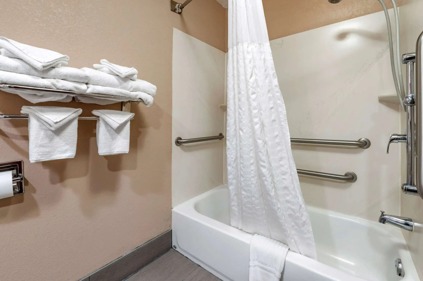 Comfort Inn & Suites Lawrenceburg