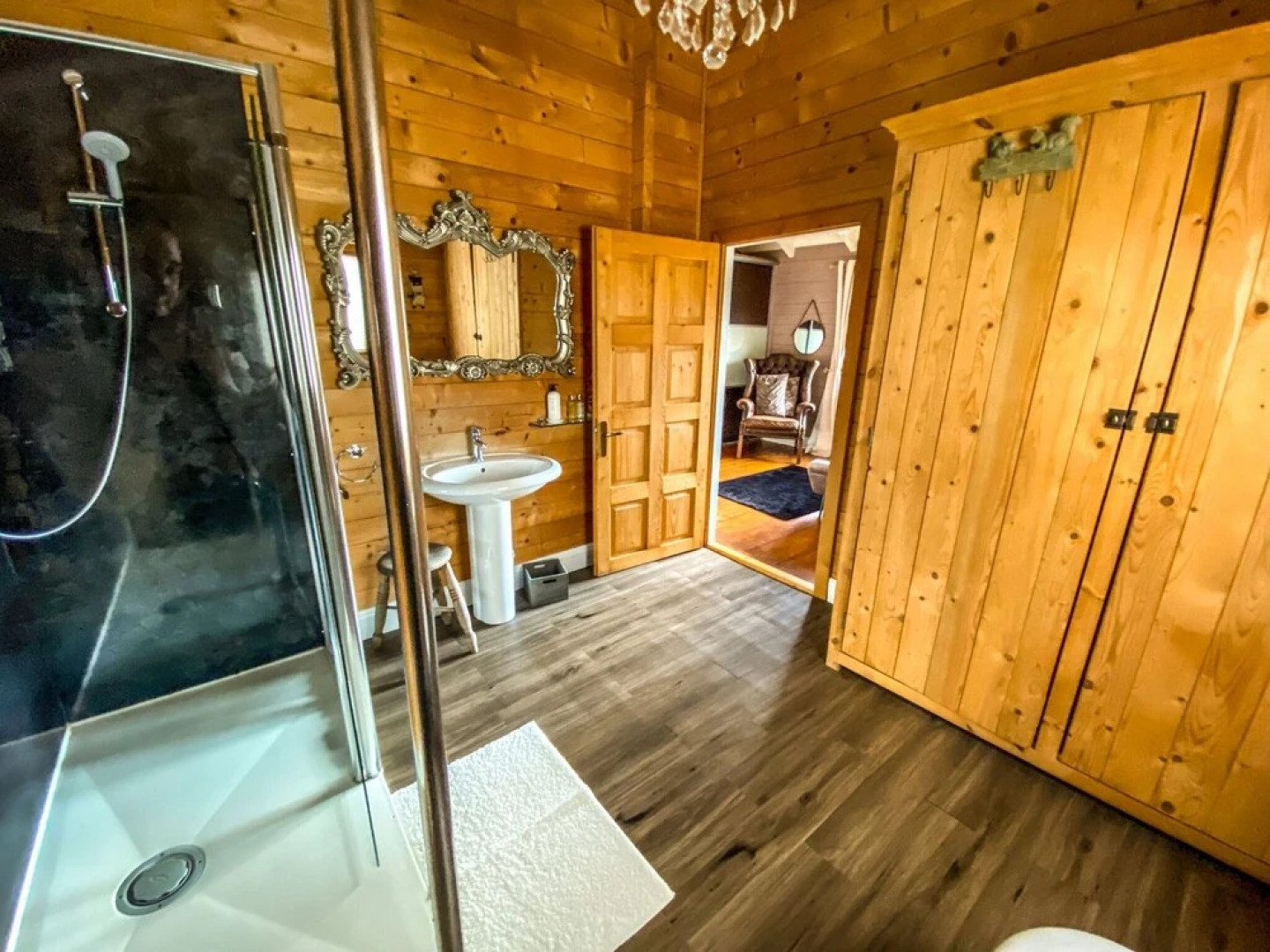 Beautiful 3-bed Luxury Private Lodge in York